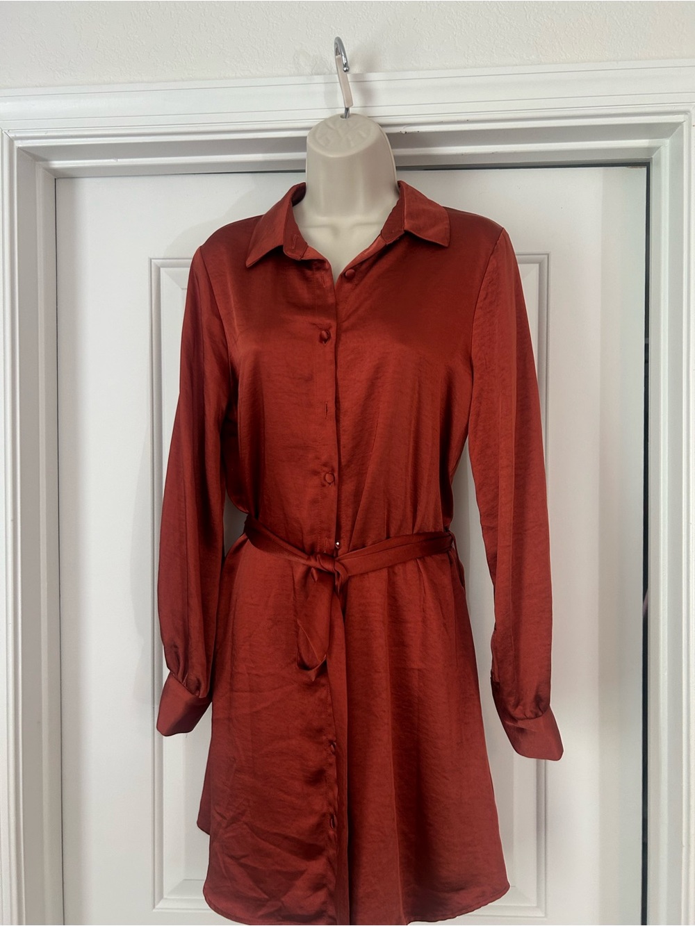 Gianni Bini Rust Satin Tie-Waist Long Sleeve Shirt Dress